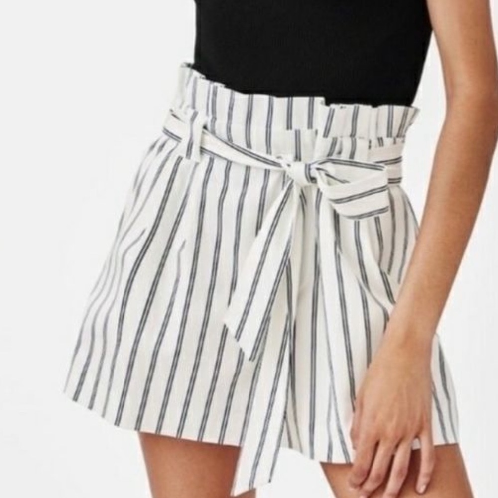 Zara Trf stripe paper bag shorts